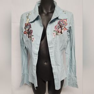 Cell embroidered button down top. Sz Med.  New